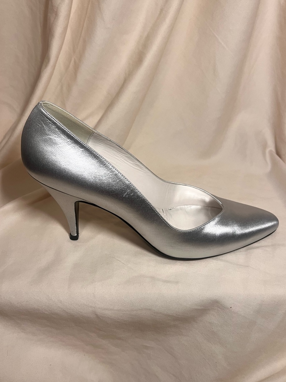 STUART WEITZMAN Silver Metallic Leather Pumps, Vintage 90s Collector’s Size 8.5N